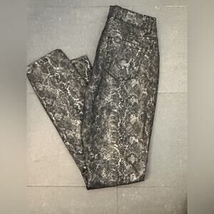 Harper black and gold snakeskin print size 28